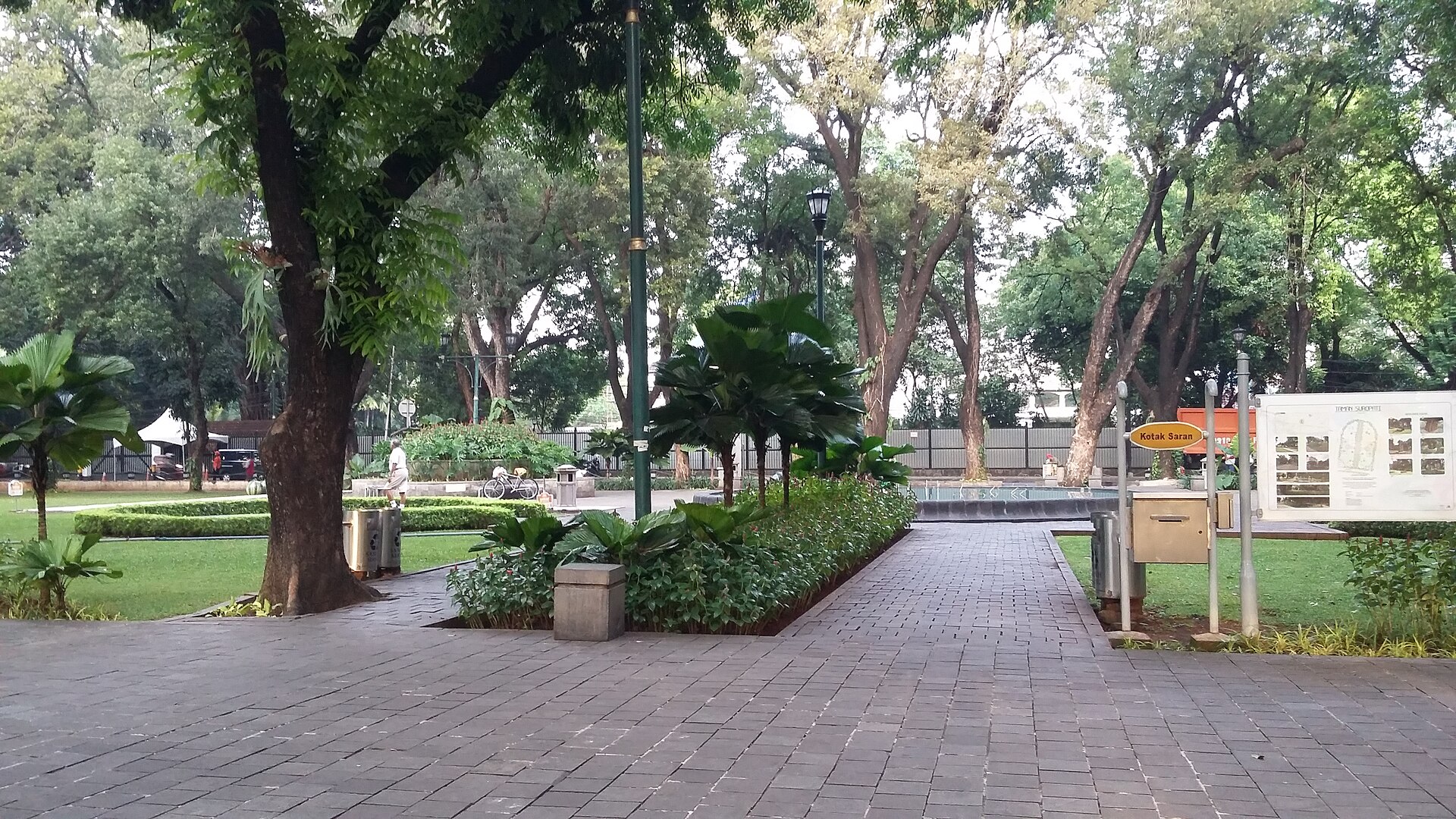Taman Suropati
